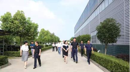 河南省團省委副書記調(diào)研濱湖印務